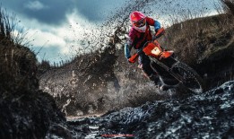 世俱杯直播-中甲与中超联赛排名对比：谁更具实力？